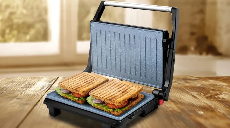 Kitchen Appliances: Sandwich Maker